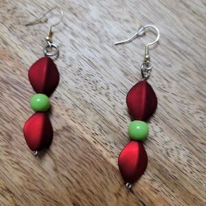 HAND CRAFTED Red & Green Simple Bead Drop Earrings